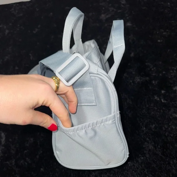 NWOT Gymshark Light Blue Everyday Mini Holdall Gym Bag - Picture 3 of 6